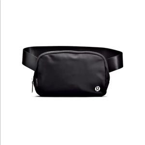 LuLulemon Wear Everywhere Black Belt Bag